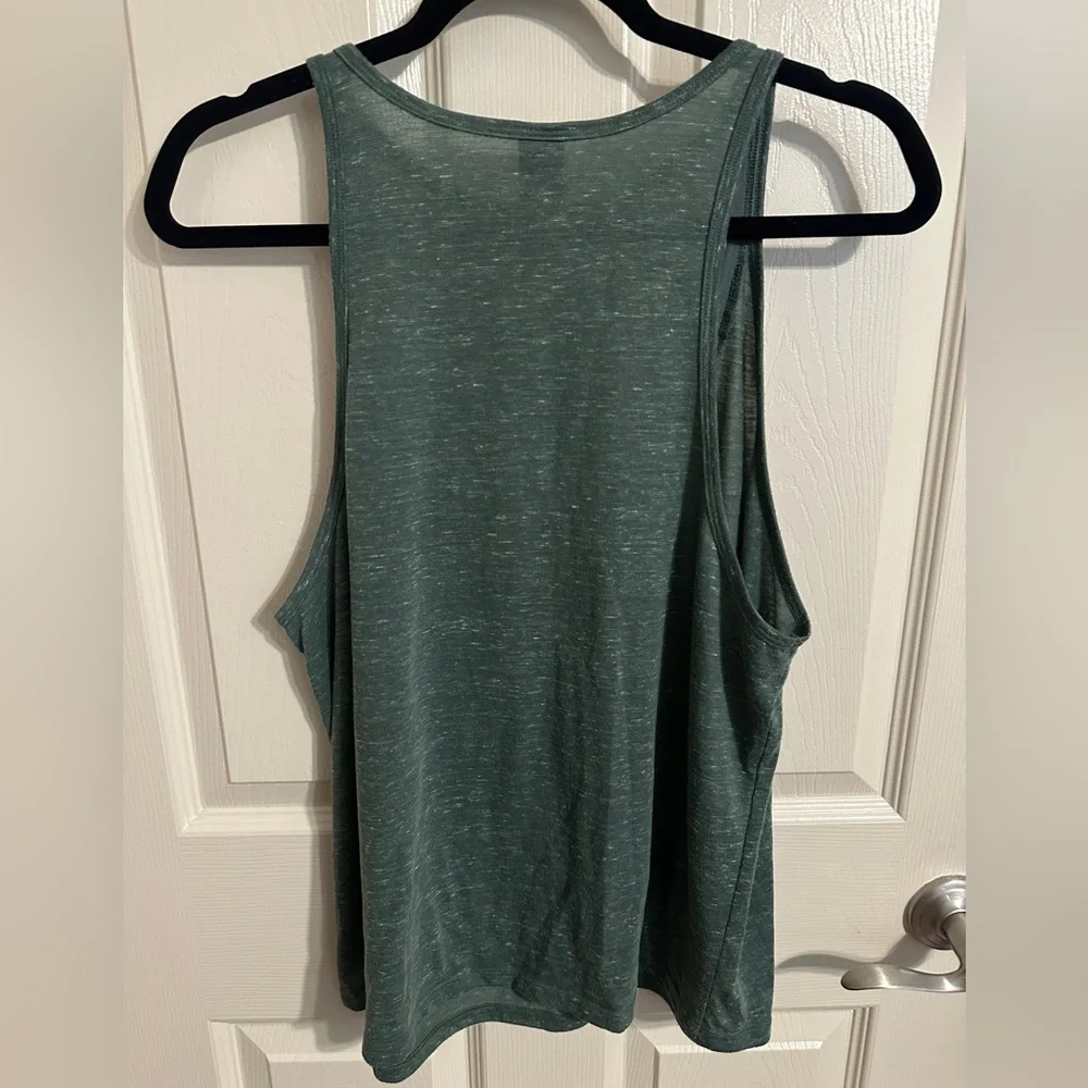 Victoria's Secret Sport Mesh Front V-Neck Tank Top, Heathered Green, Sz L - Picture 5 of 7